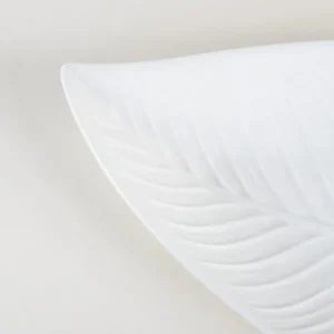 BANDEJA DE PORCELANA HOJA 45X21 CM