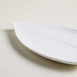 BANDEJA DE PORCELANA HOJA BLANCO