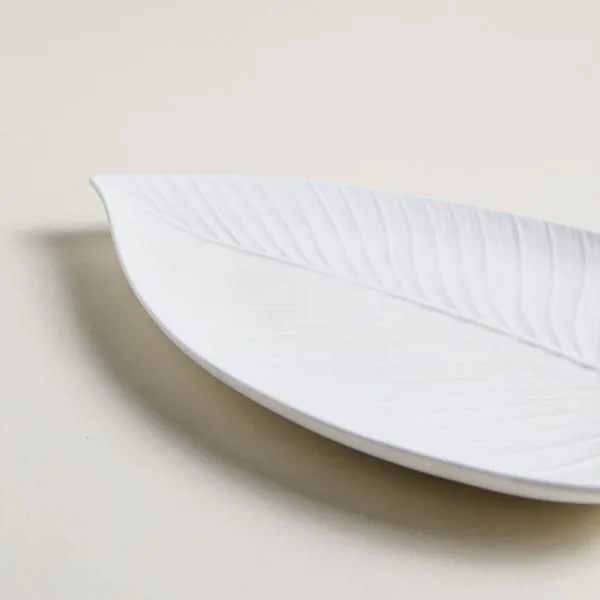 BANDEJA DE PORCELANA HOJA BLANCO