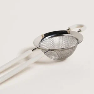 COLADOR DE ACERO INOXIDABLE Y SILICONA CREAM 22,5 CM