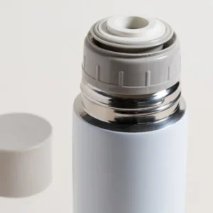TERMO DE ACERO INOXIDABLE BLANCO TAPA PLANA GRIS CLARO