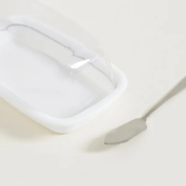 MANTEQUERA BASE DE PLASTICO BLANCO Y TAPA DE ACRILICO CON UNTADOR