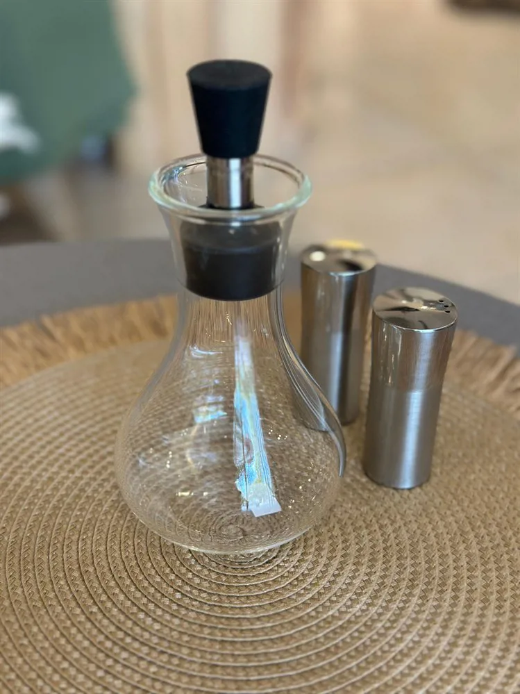 ACEITERA LAMPARA VIDRIO CON TAPON ACERO Y SILICONA - Imagen 3