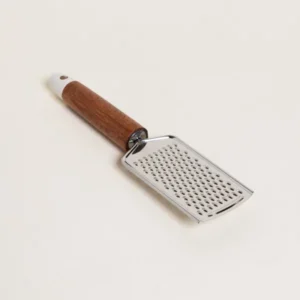 RALLADOR CON MANGO DE MADERA DE ACACIA