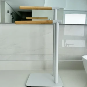 TOALLERO DE PIE NORDICO BLANCO
