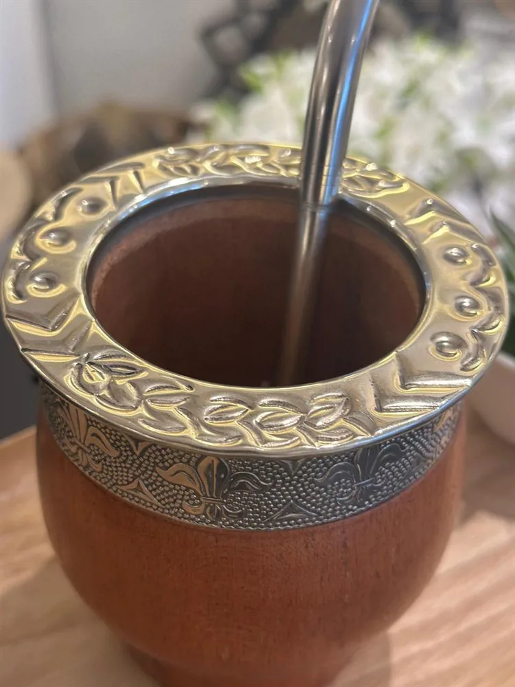 MATE IMPERIAL ALGARROBO CINCELADO