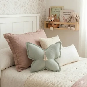 ALMOHADON MARIPOSA GRIS