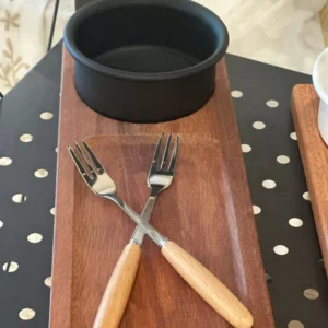 TENEDOR DE ACERO MANGO DE MADERA