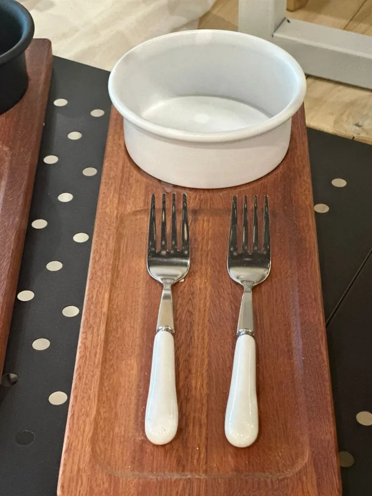 TENEDOR MINI DE ACERO CON MANGO DE CERAMICA BLANCO - Imagen 3