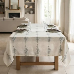 MANTEL RECTANGULAR ESTAMPADO CON RELIEVE  BLANCO/ GRIS GARLAND