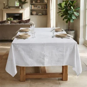 MANTEL RECTANGULAR GASA C/RELIEVE BLANCO C/ GARLAN