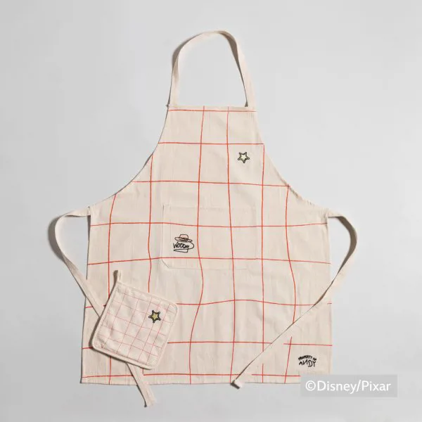 SET DE DELANTAL CON MANOPLA DISNEY WOODY CHEF - Imagen 5
