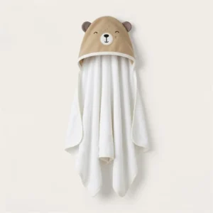 TOALLON CON CAPUCHA BORDADO OSO BEIGE OSCURO