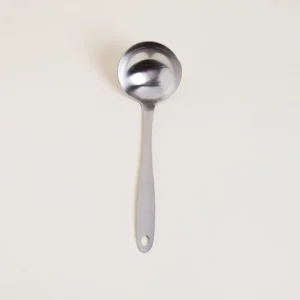 CUCHARON DE ACERO INOXIDABLE 24 CM