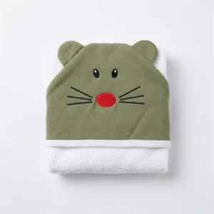TOALLON CON CAPUCHA BORDADO RATON VERDE